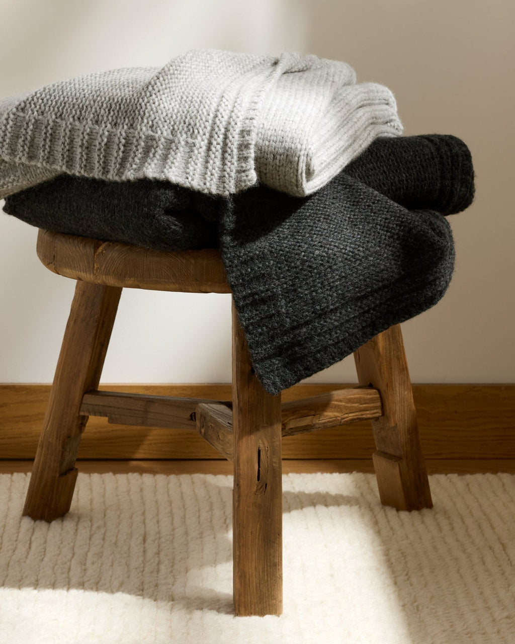 Classic Knit Alpaca Throw - FINAL SALE (Charcoal)