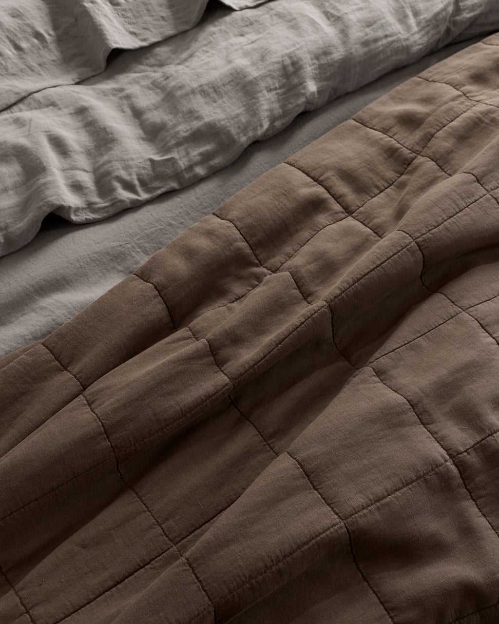 Linen Box Quilt (Warm Grey)