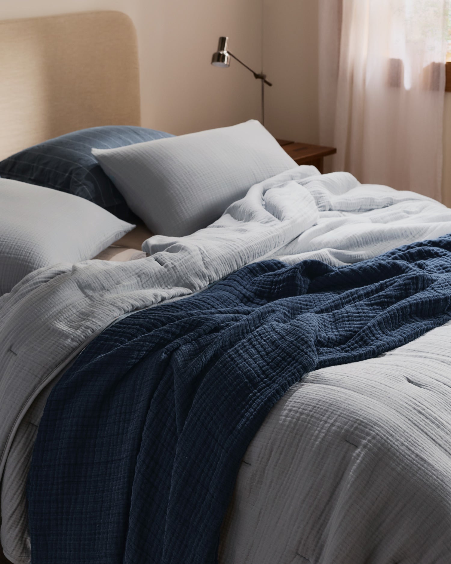 Cloud Linen Gauze Throw (Ink)